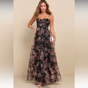 Exclusive Glamour Black Floral Organza Tiered Maxi Dress